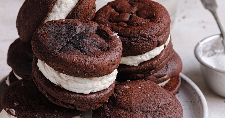 Chocolate Gobs (aka Whoopie Pies)