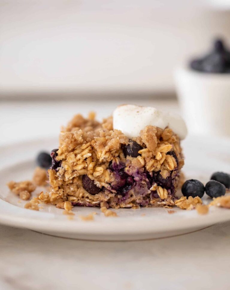 Blueberry Muffin Baked Oatmeal with Cinnamon Streusel