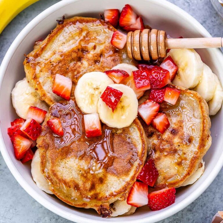 Fluffy Banana Cottage Cheese Pancakes