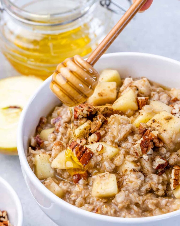 Apple Cinnamon Oatmeal  – Healthy Fitness Meals